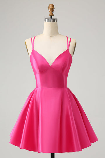 Vestido de cóctel lindo sin espalda con tirantes finos fucsia